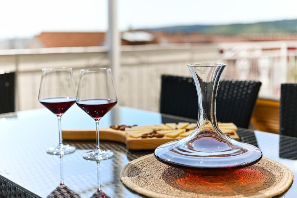 Apartment Dajana Feeling Of Home Trogir Ngoại thất bức ảnh