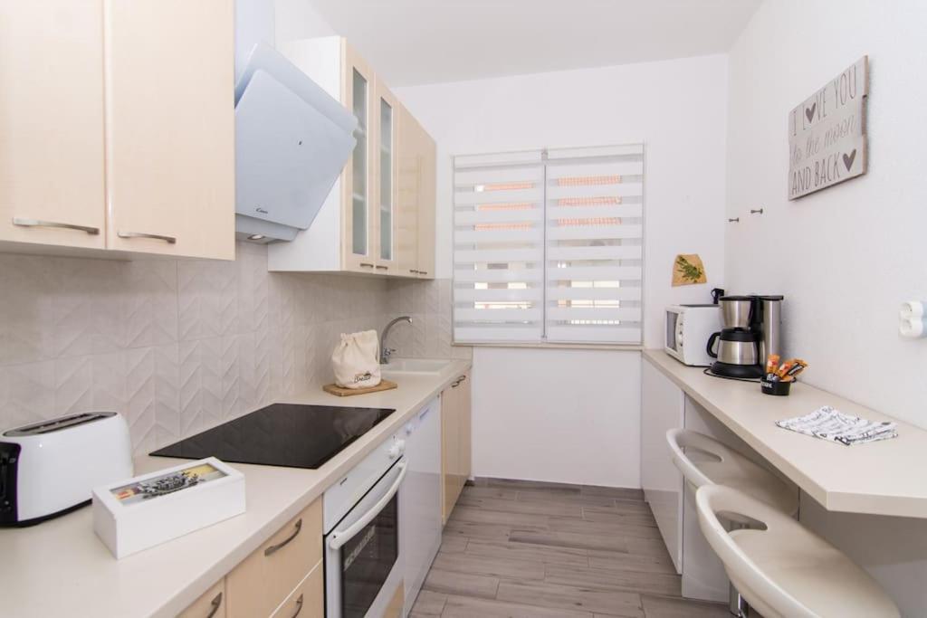 Apartment Dajana Feeling Of Home Trogir Ngoại thất bức ảnh