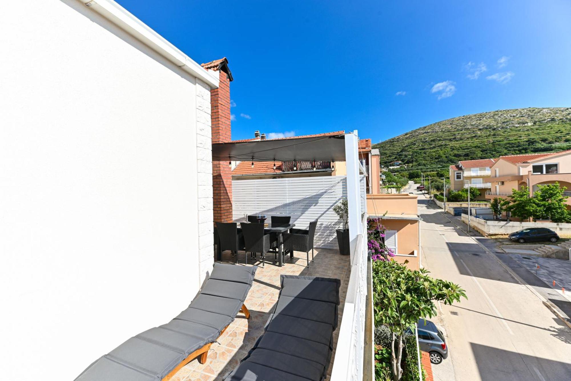 Apartment Dajana Feeling Of Home Trogir Ngoại thất bức ảnh